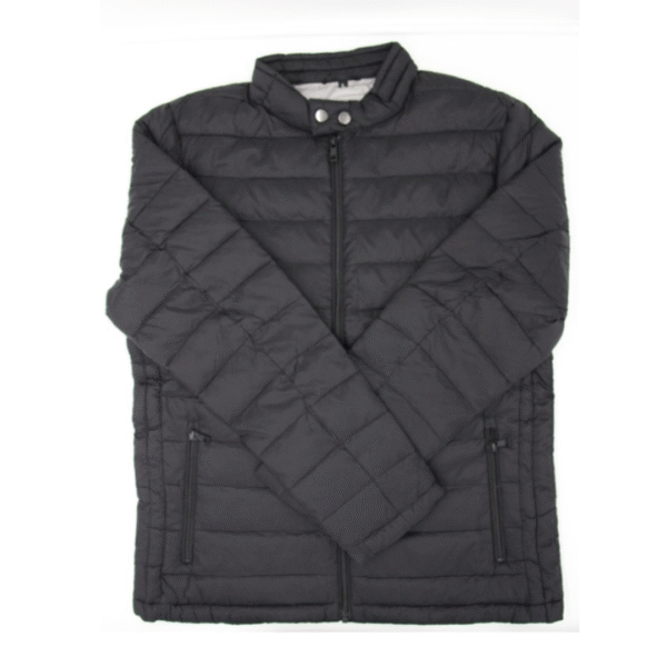 Pluma Negra para Hombre con Cuello Alto