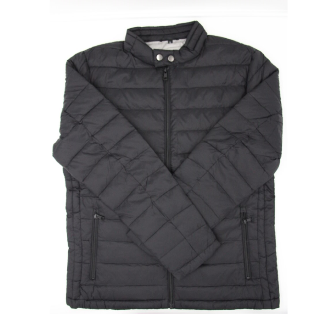 Pluma Negra para Hombre con Cuello Alto