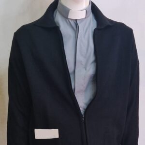 Conjunto Clerical con Chaqueta de Cremallera y Cuello