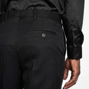 PANTALONES CON PINZAS